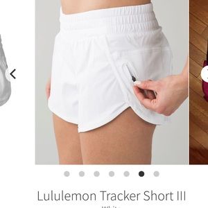 Lululemon Tracker Short White/2-way stretch/Size 4